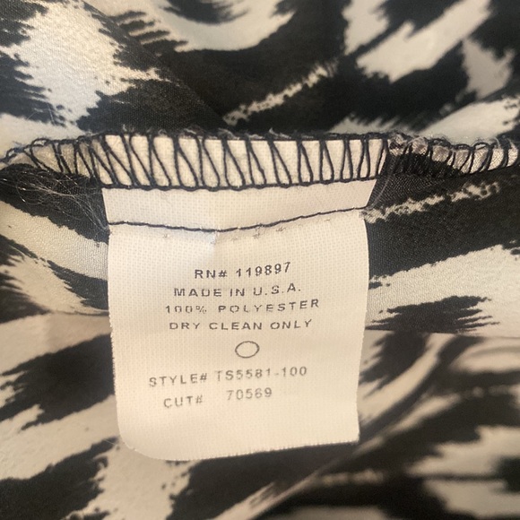 Collective Concepts IKAT Racerback Blouse - Picture 10 of 10